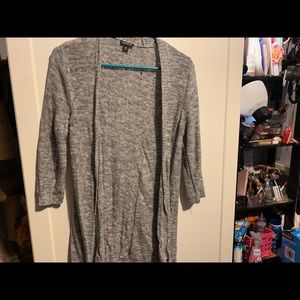 Grey 3/4 sleeve sweater